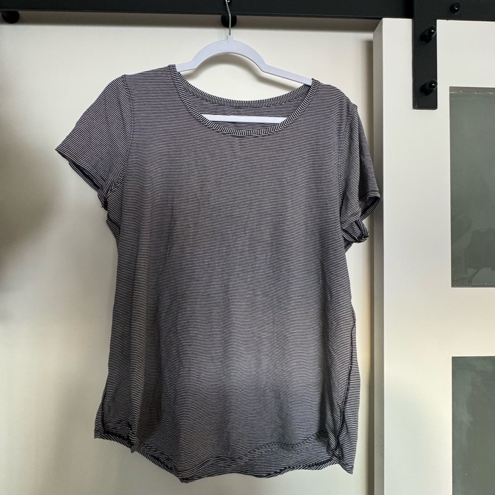 Lululemon Love Tee - Curved Hem